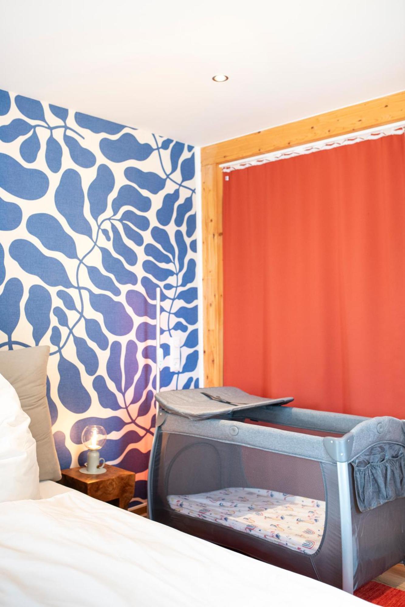 Bunter Hund Apartments - Zentrales Apartment, Parkplatz, Wintergarten, Kinderzimmer Ротенбург об дер Таубер Екстериор снимка